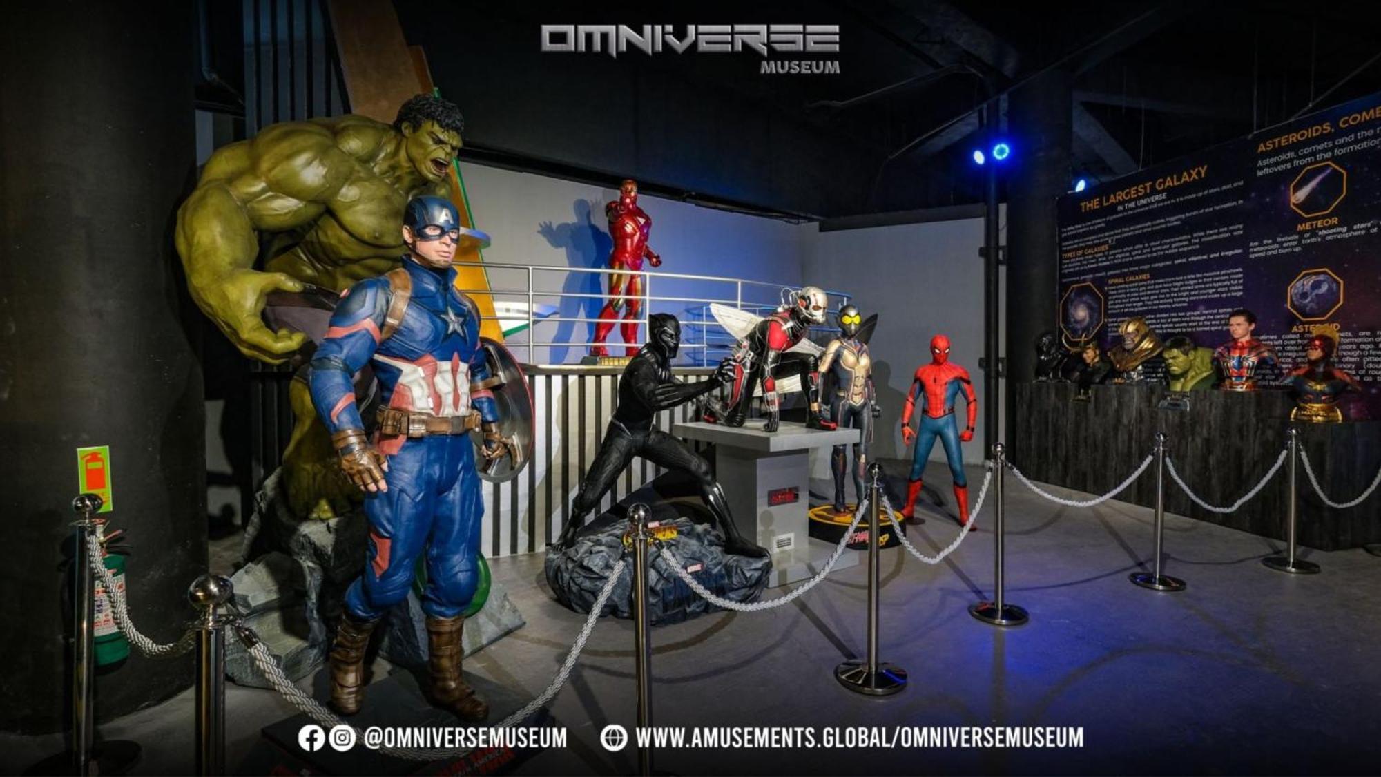 Holiday Inn & Suites Makati By Ihg Makati City Exterior foto Marvel Super Heroes